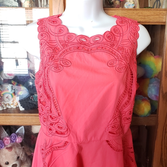 🌻Beautiful coral dress 🌻 - Picture 3 of 7